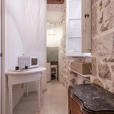 Apartment White Lotus *